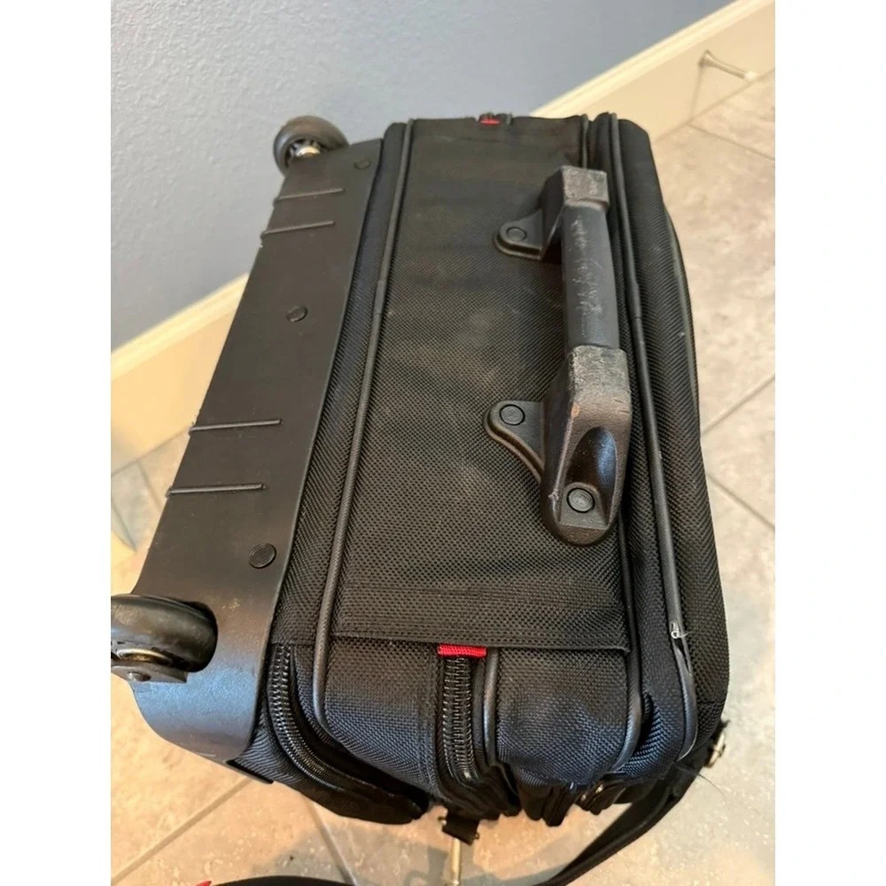 SwissGear rolling laptop